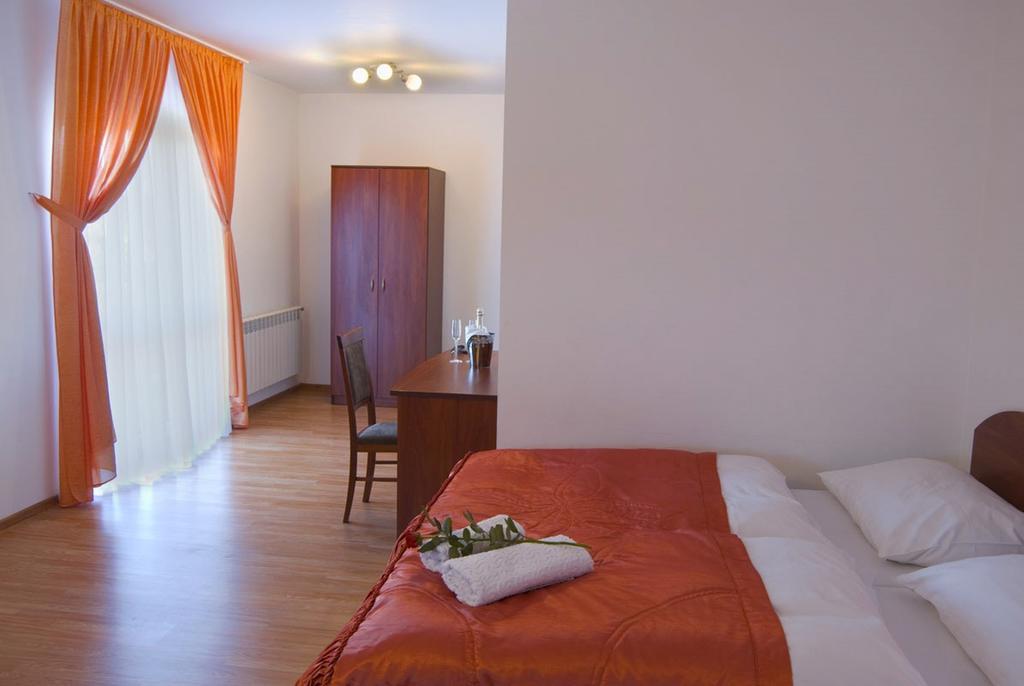 Czerwone Wierchy - Sauna I Jacuzzi Wliczone W Cene Pobytu! Bialka Tatrzanska Rom bilde